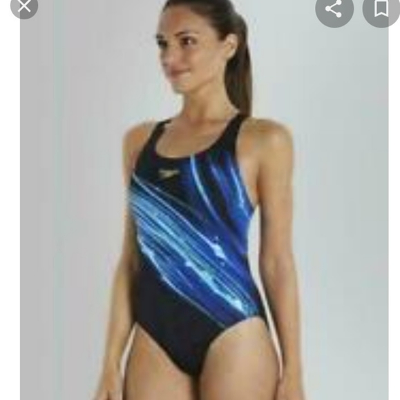 ARENA - Picture 1 of 12